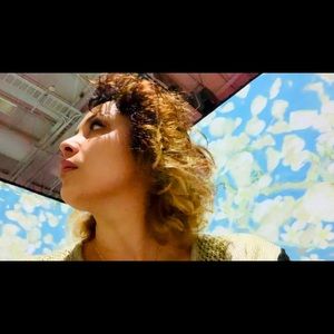 Meet your Posher, Angela roni